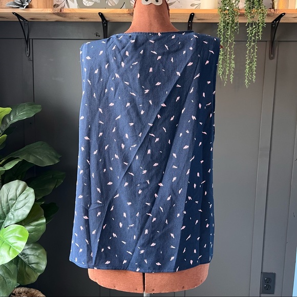 Lush Dadrien Tie Front Blouse, new with tags - Picture 5 of 10